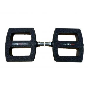 NOW8 Flatpedal Carbon MC44, 220g/pr, CroMo Axle, 8 Pins